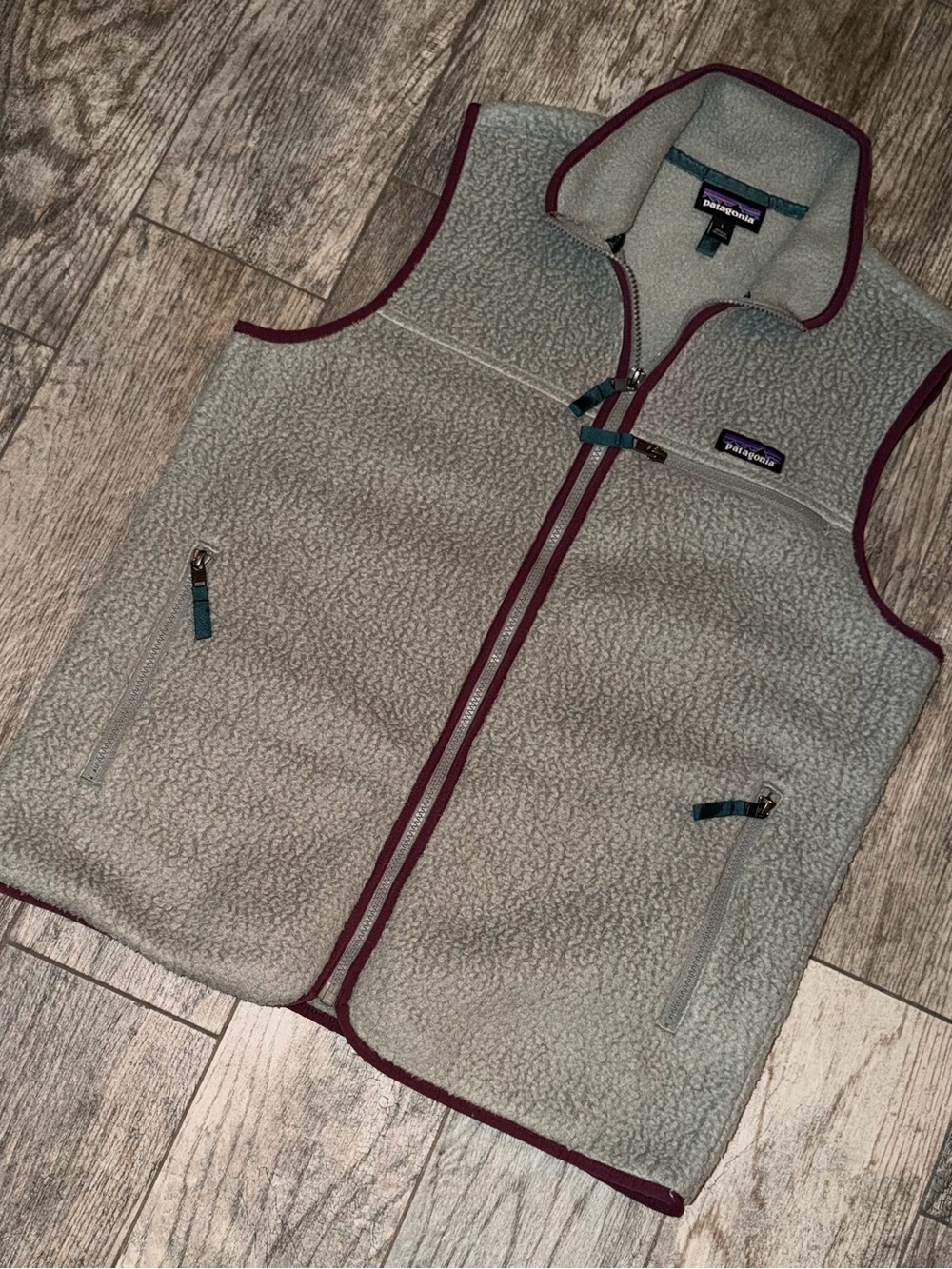 Patagonia Retro Pile Men’s Large Fleece Vest FA19